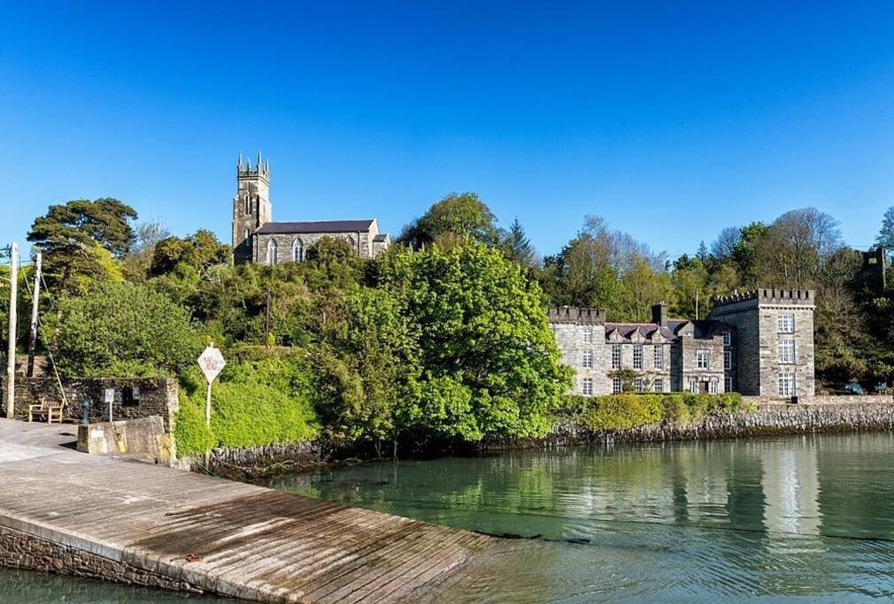 Coastal Village Retreat Castletownshend Exterior photo